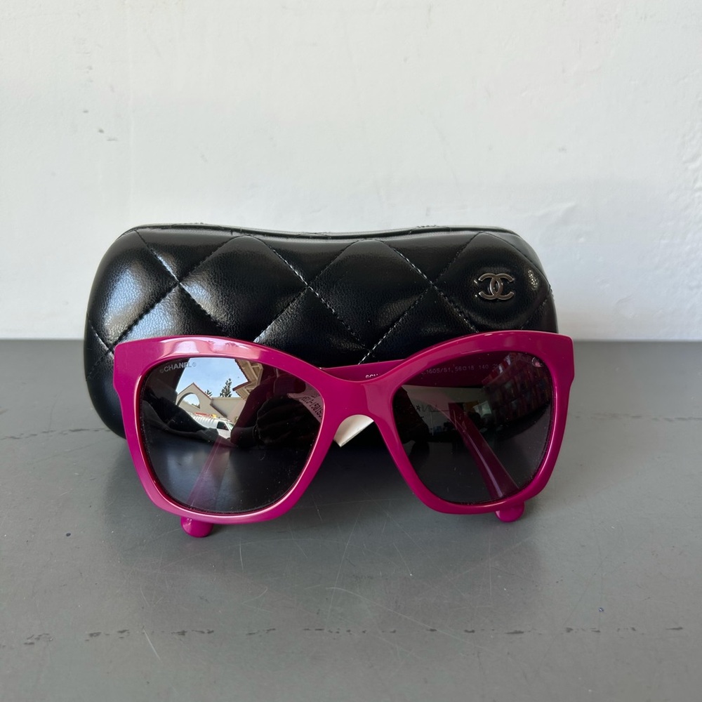 Pink Chanel Lego Sunglasses brand new nwt